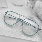 How Frame Material Affects Durability and Comfort