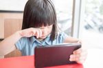 Digital Strain in Kids: How Early Screen Use Shapes Developing Eyes