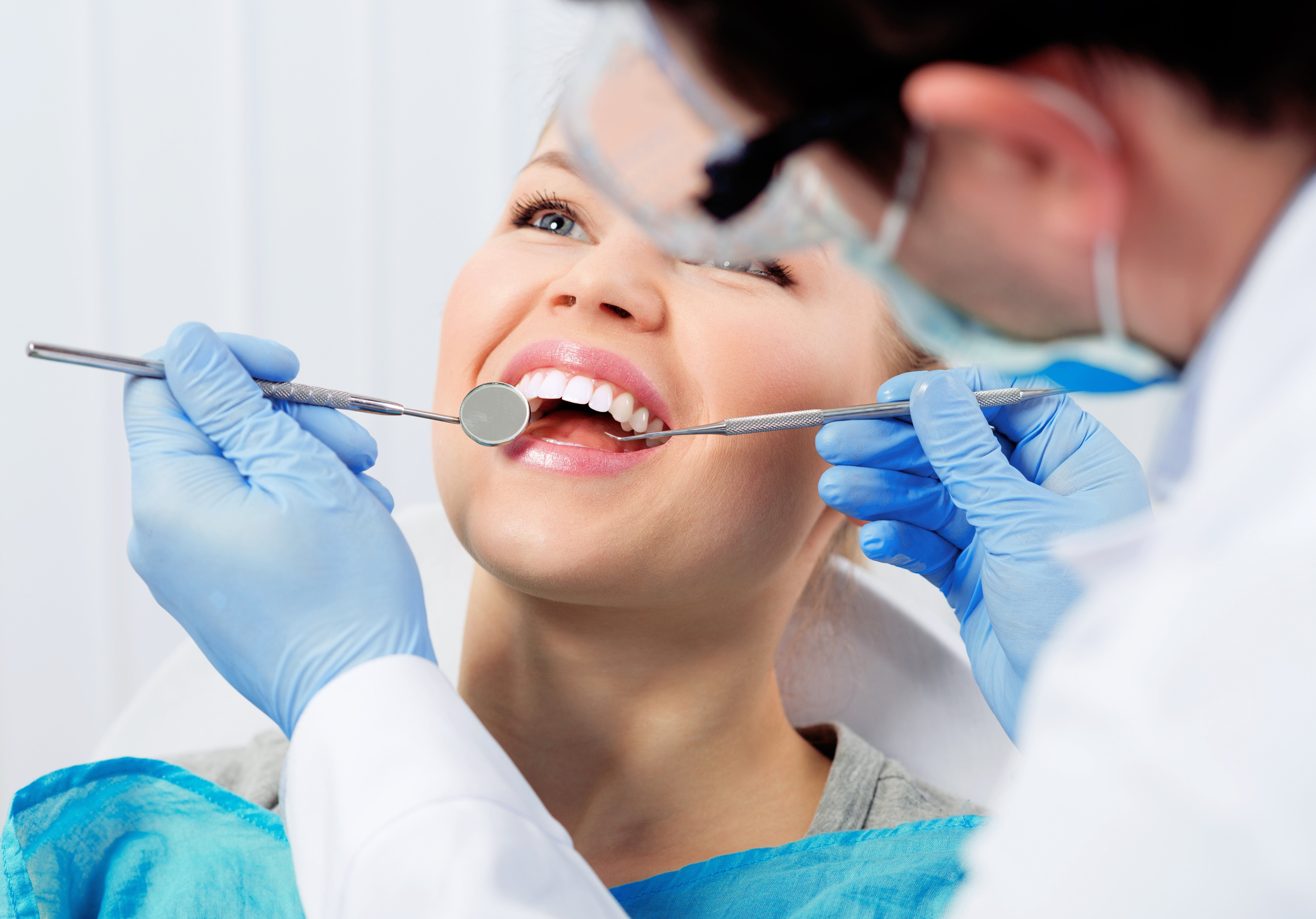 what are dental crowns​​​​​​​