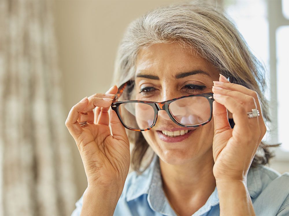 What Do Diabetic Eye Exams Help Detect?