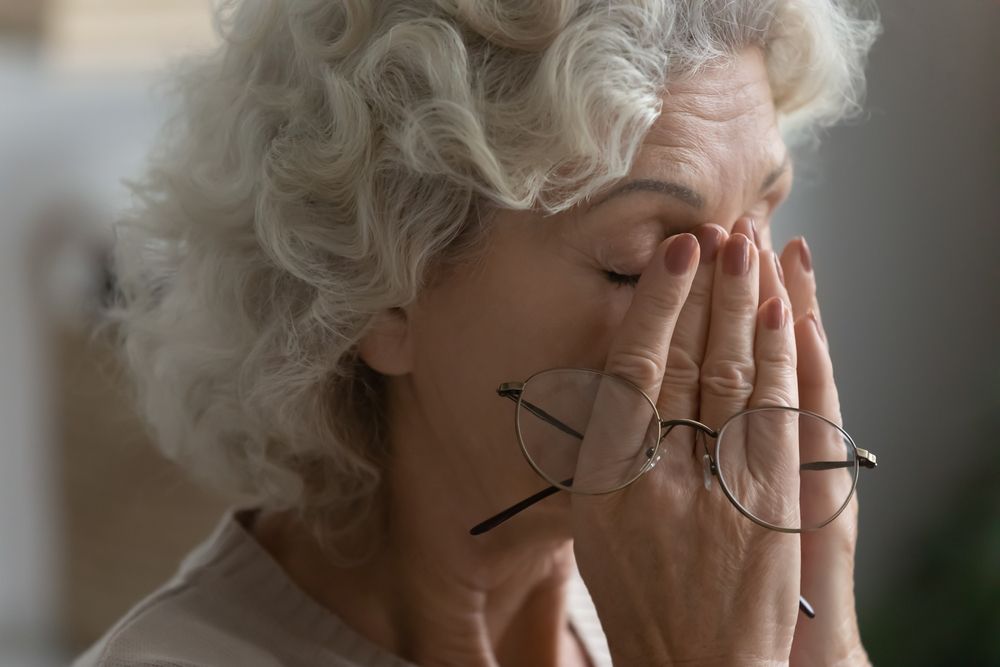Dry Eye Syndrome and the Elderly: How to Deal With This Condition