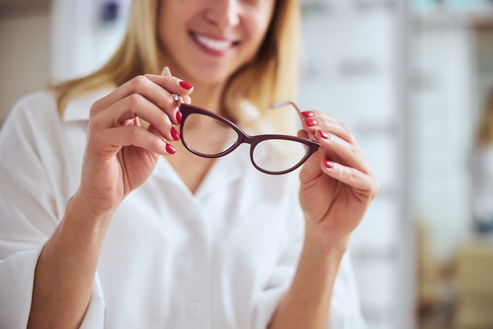 Eyeglass Frames 101: A Guide to Finding Your Signature Style