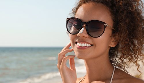 Woman wearing Sunglasses