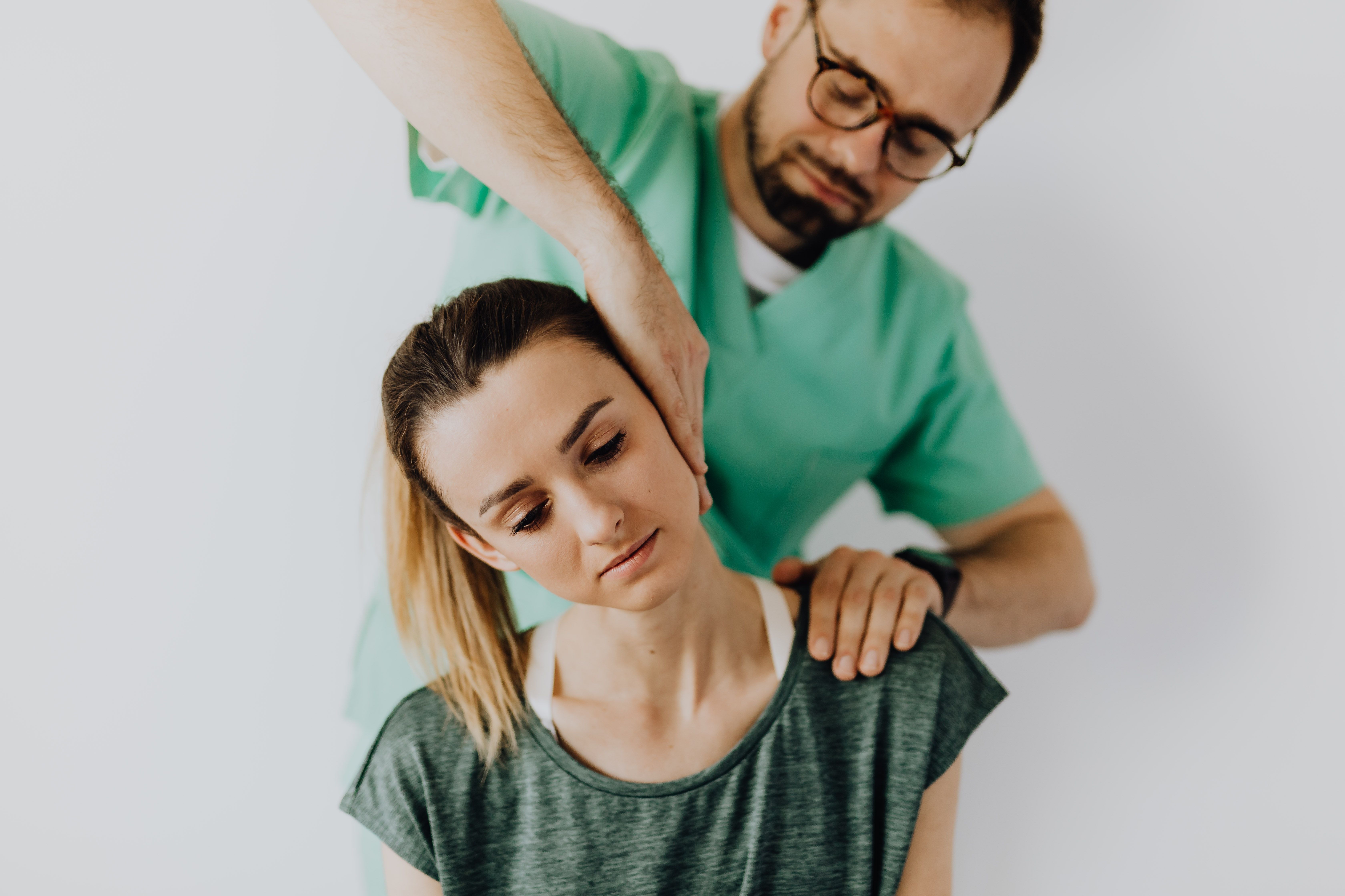 Relieving Neck Pain with Chiropractic Care