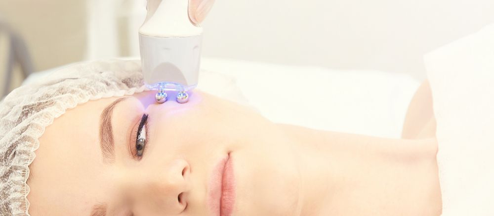 How RF Therapy Makes Skin Look Younger