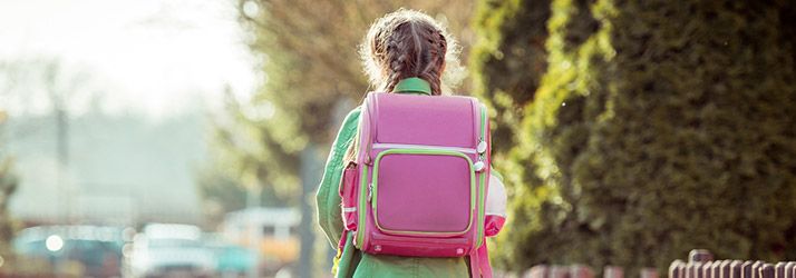 Dallas tx chiropractor discusses proper child backpacks