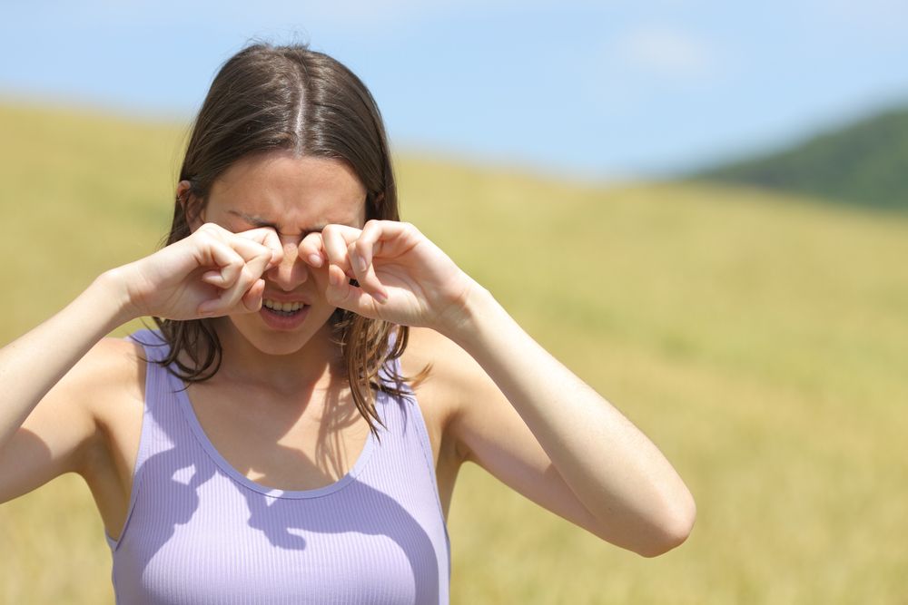 How Can I Prevent Dry Eyes in Summer?