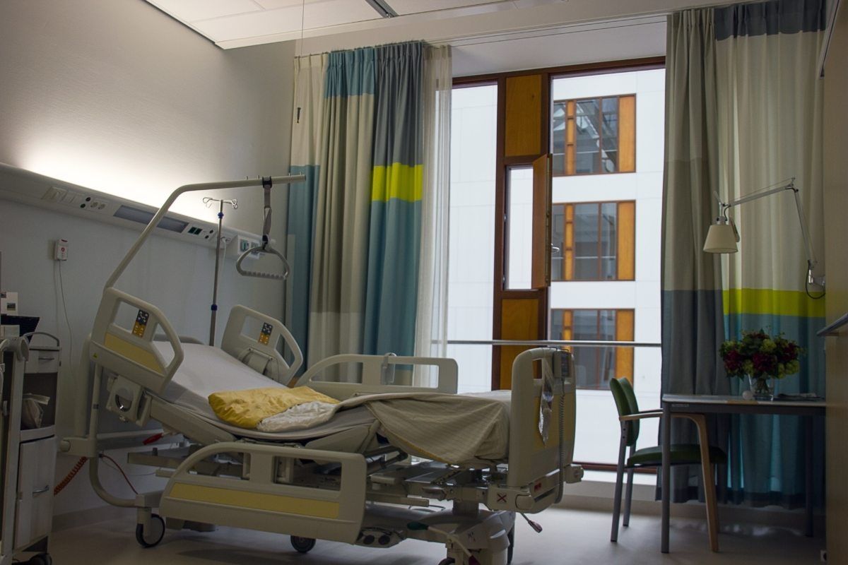 COVID study spotlights unsafe wait times for hospital beds