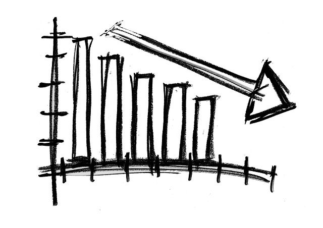 COVID markers decline as US faces uncertain fall