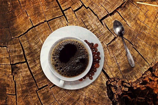 Quercetin, not caffeine, is a major neuroprotective component in coffee
