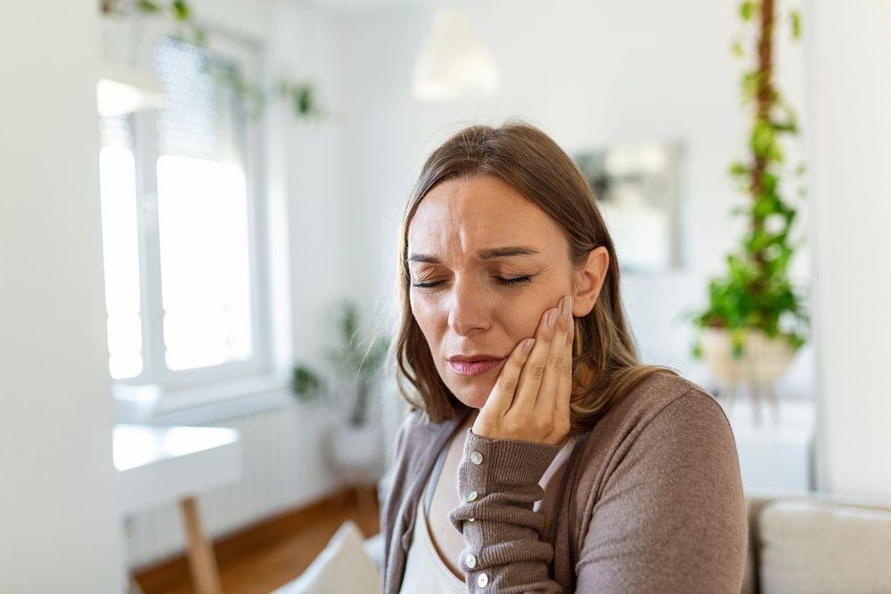 What to Do When a Tooth Gets Knocked Out: A Guide to Handling Dental Emergencies