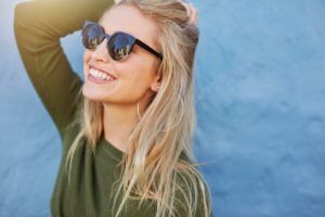 7 SURPRISING WAYS SMILING MAKES YOUR LIFE BETTER