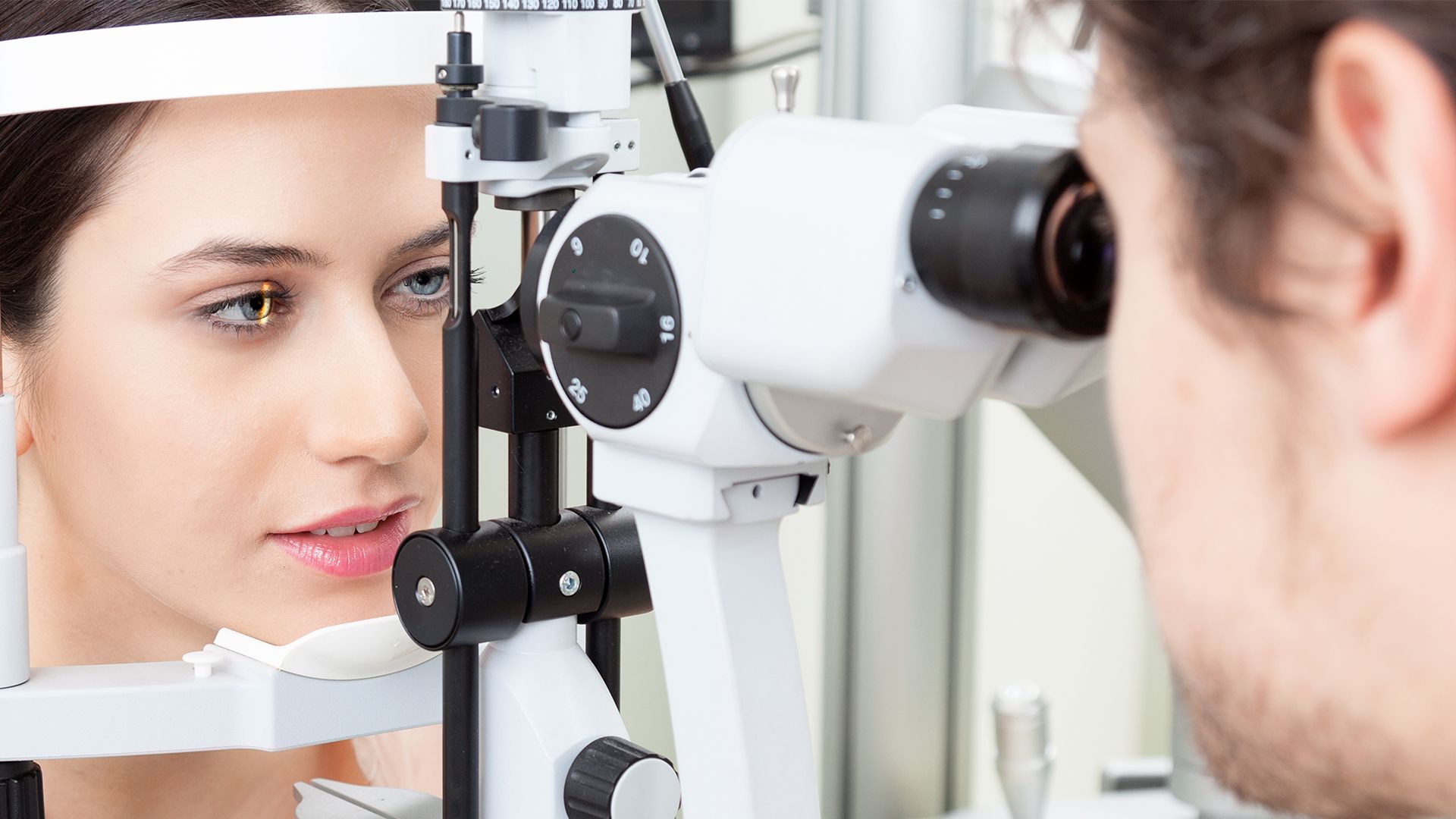 woman in an eye exam