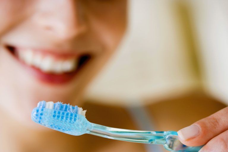 Dental Hygiene 101: Flossing