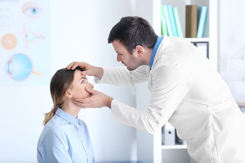 How to Choose the Right Eye Doctor for Your Needs