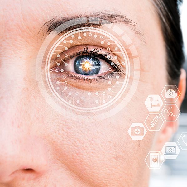 Optometrist in Farmington Hills Eyes & Optics