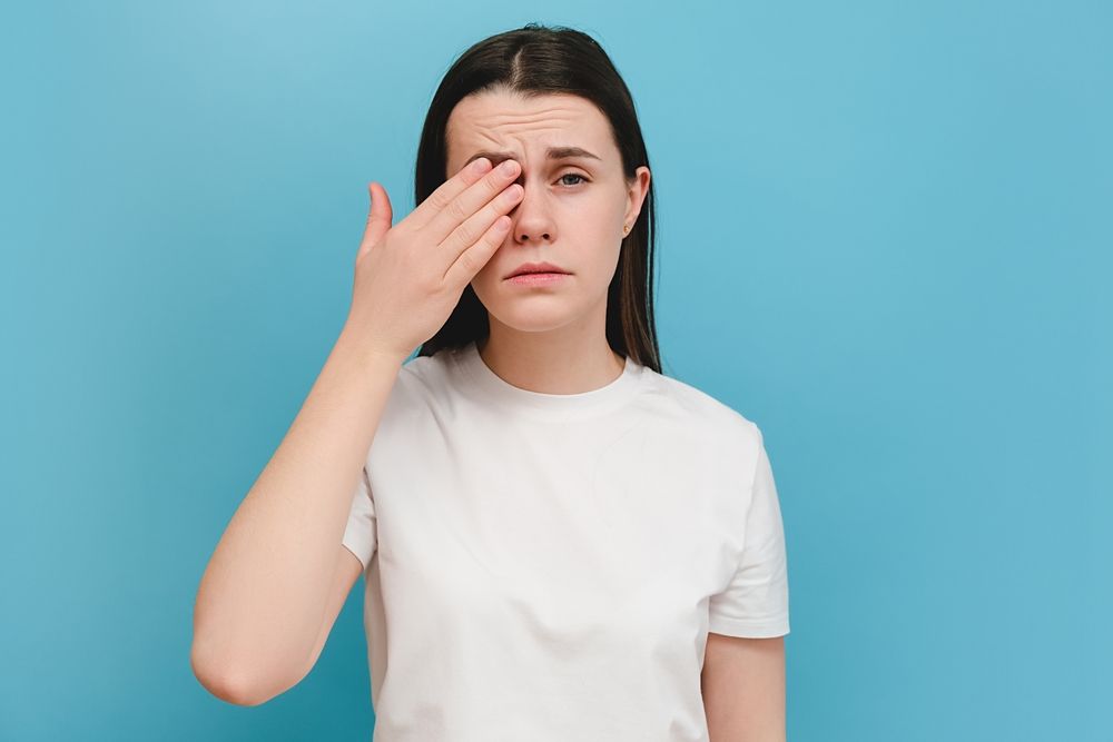 Dry Eye Syndrome: Diagnosis, Causes, and Treatment