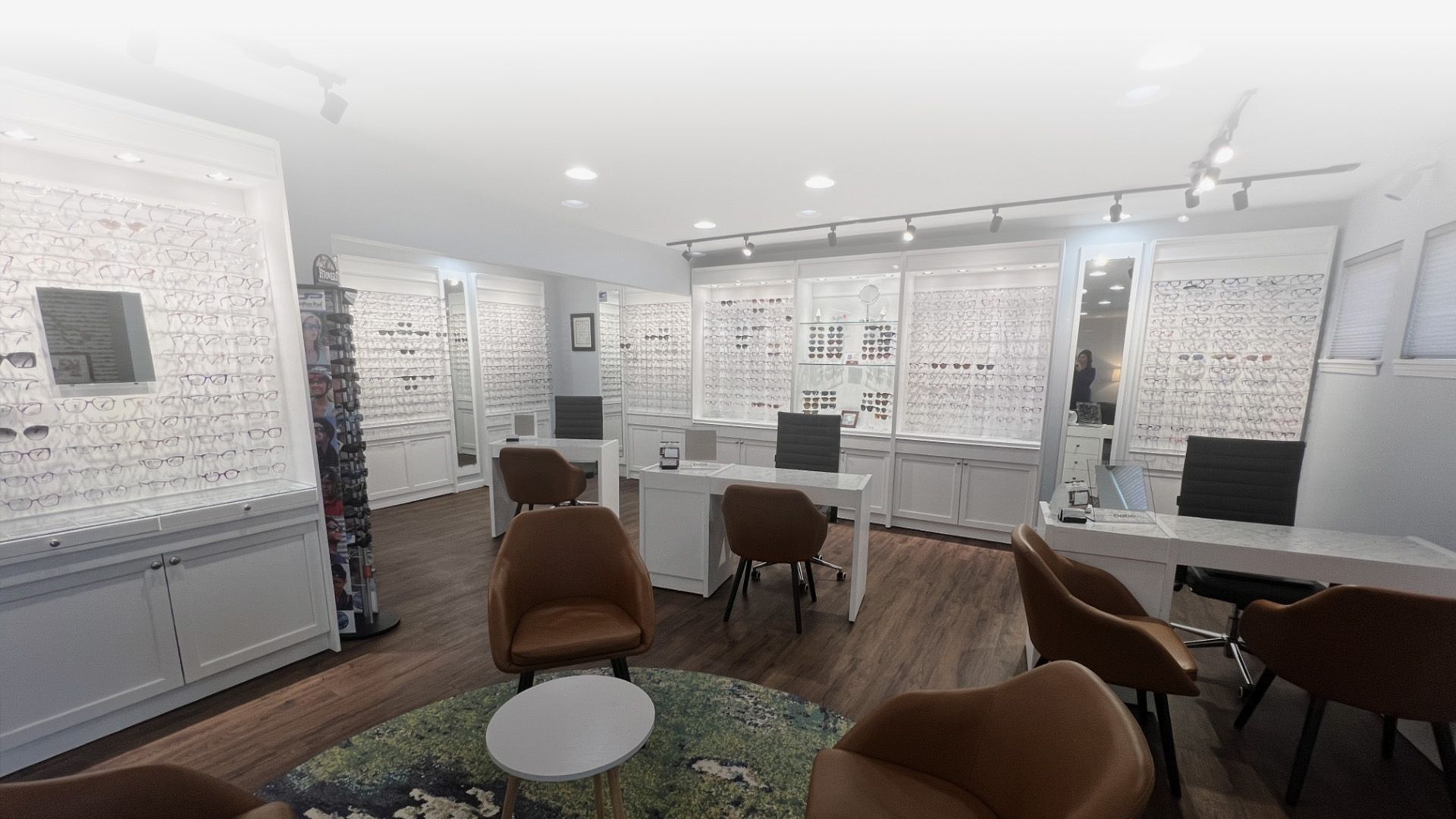 Optometrist in burlington midwest eye clinic