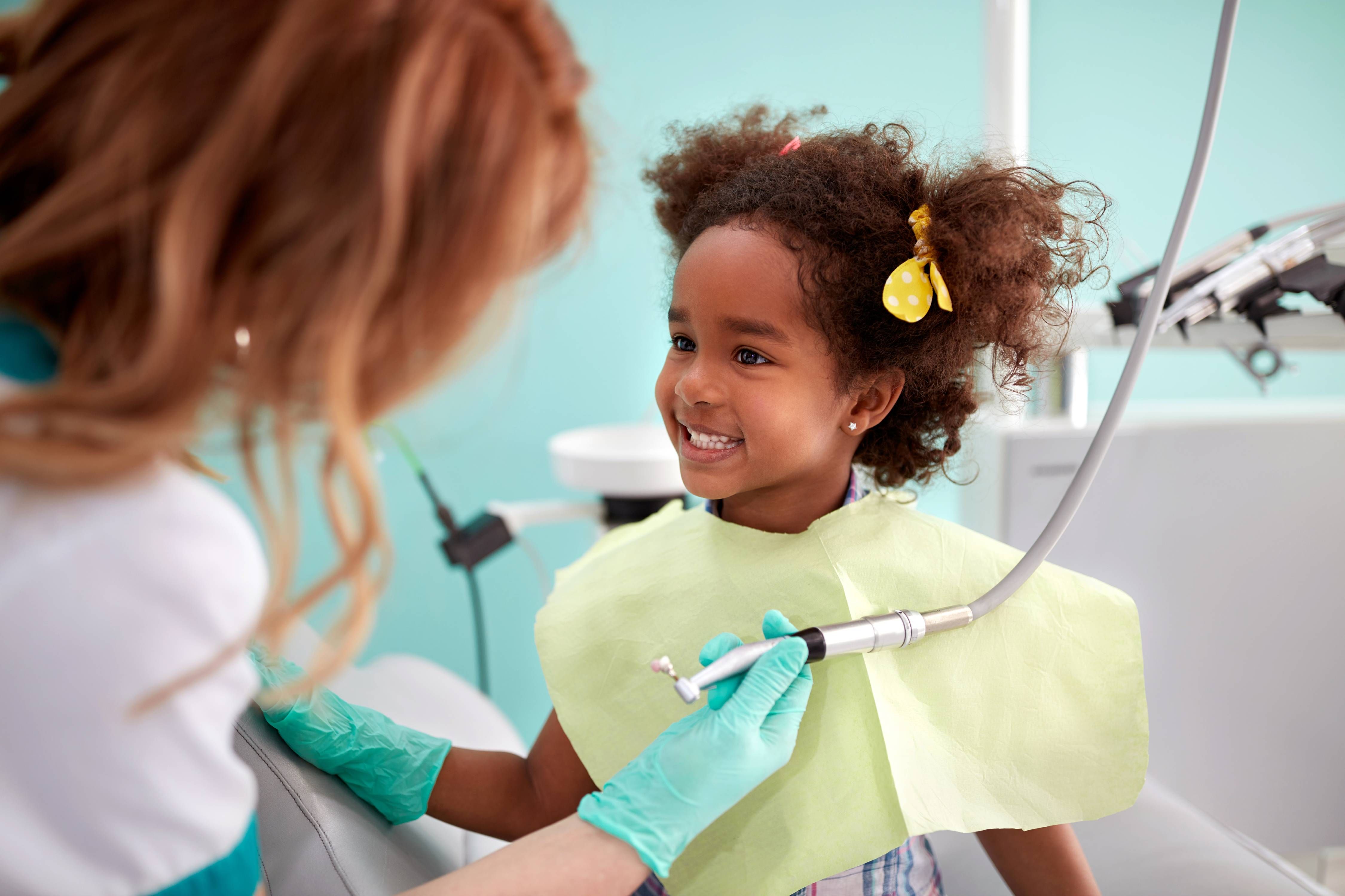 Benefits of Taking Your Child to a Pediatric Dentist (Rather Than a General Dentist)