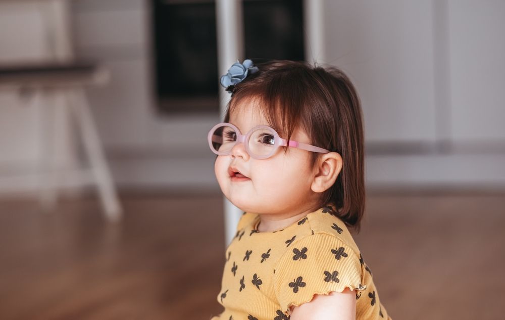 How Do I Know if My Toddler Needs Glasses?