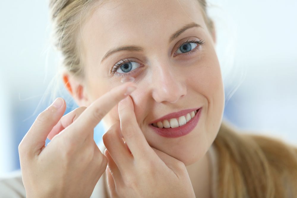 Ortho-K vs. Contact Lenses: Which Option is Best for Active Lifestyles?
