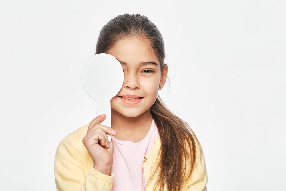 How to Spot Early Signs of Vision Problems in Kids