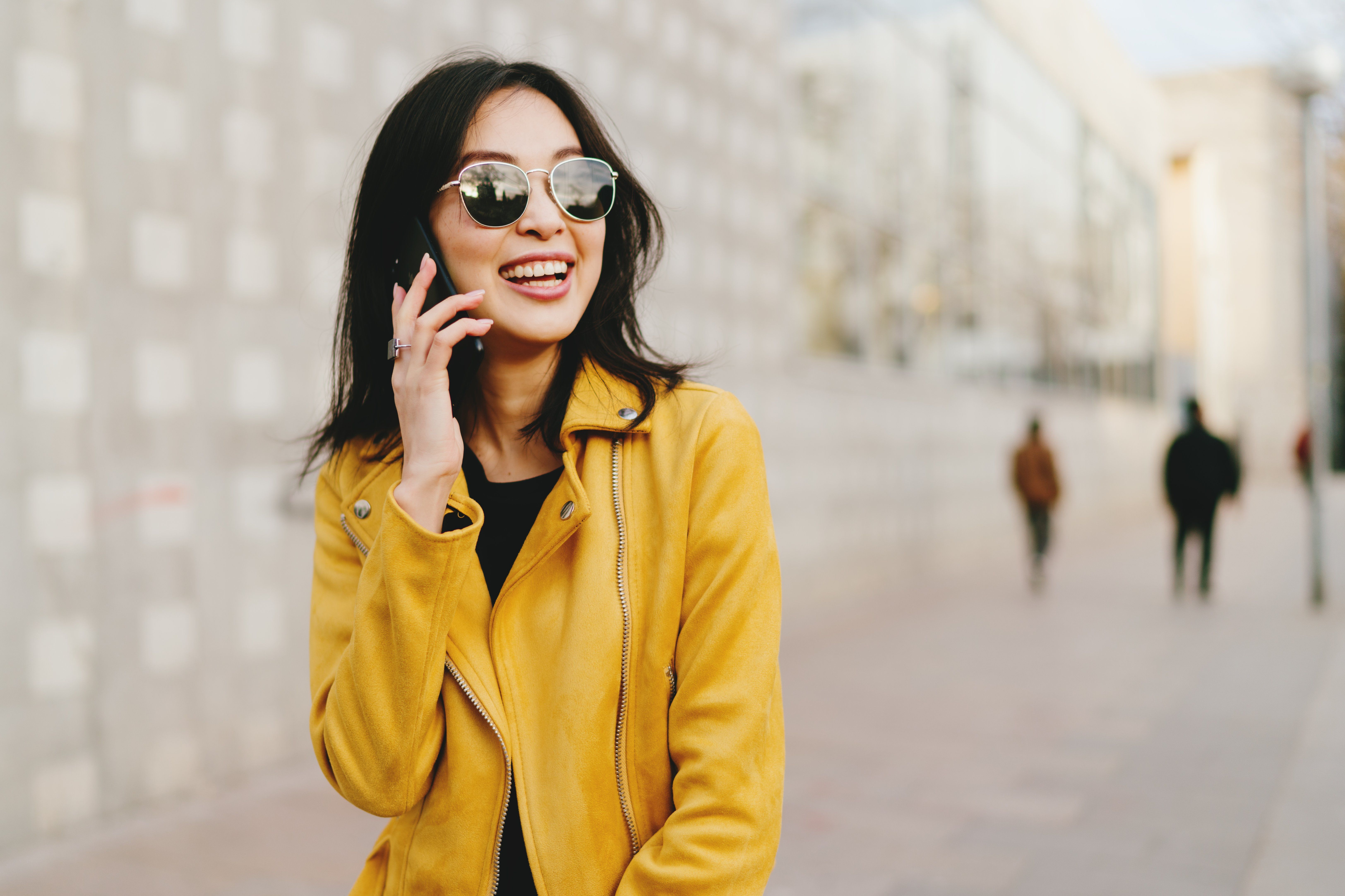 6 Reasons You Should Always Wear Sunglasses