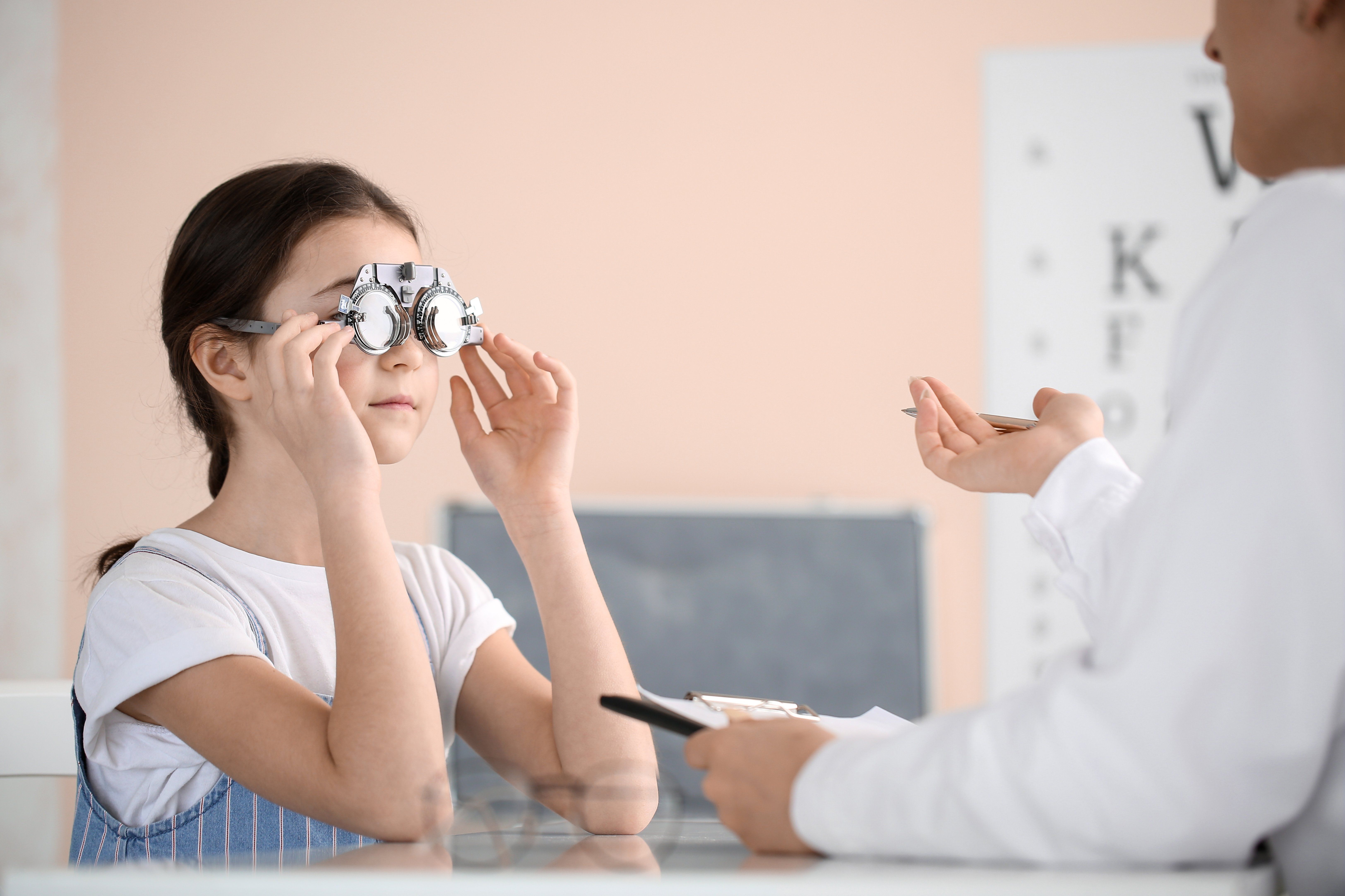 8 Ways to Slow Myopia From Progressing