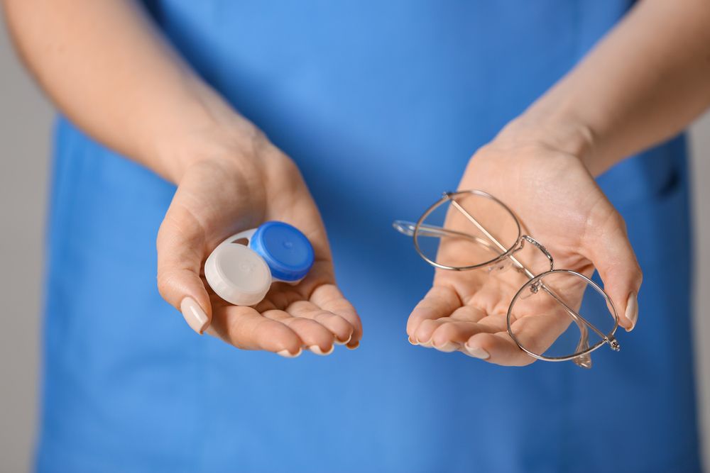 Contact Lenses vs. Glasses: Which Is Right for You?