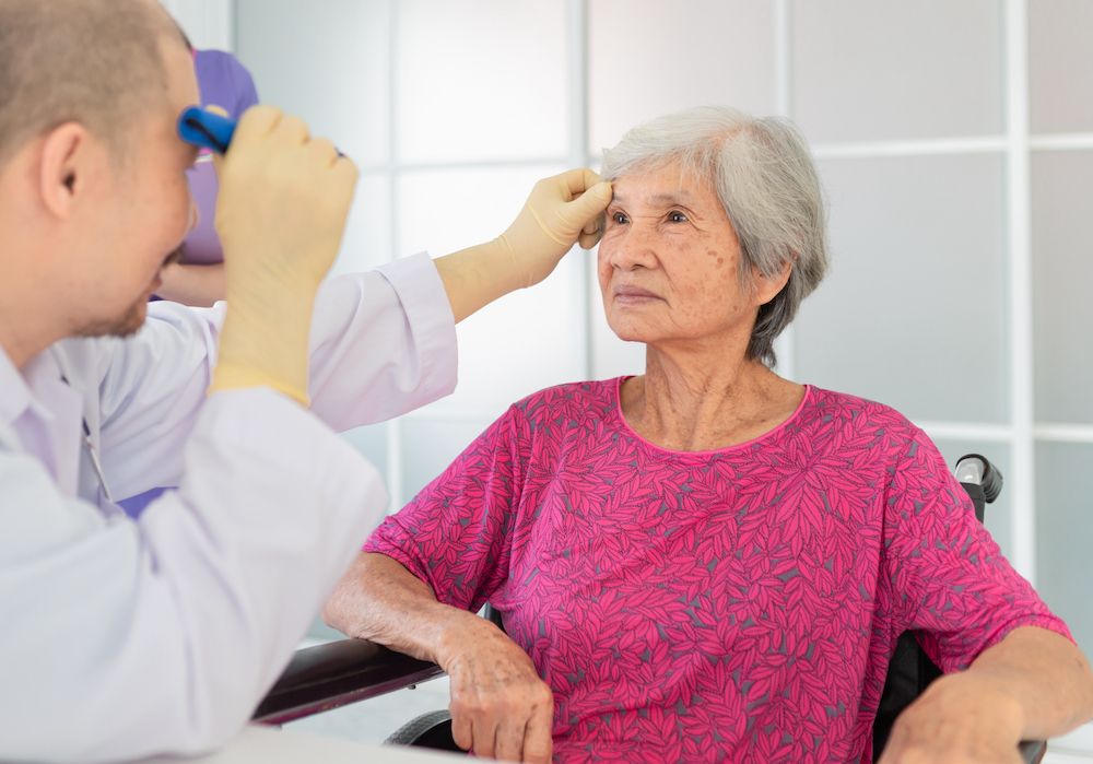What Happens During a Cataract Screening?