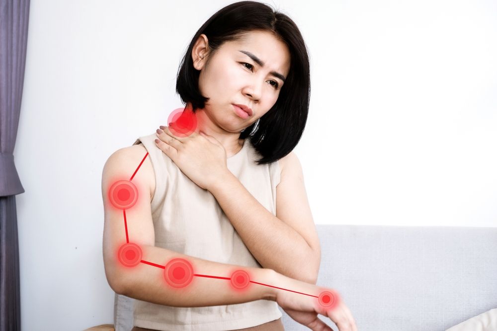 Pinched Nerve or Shoulder Dislocation? Understanding and Addressing Shoulder Pain