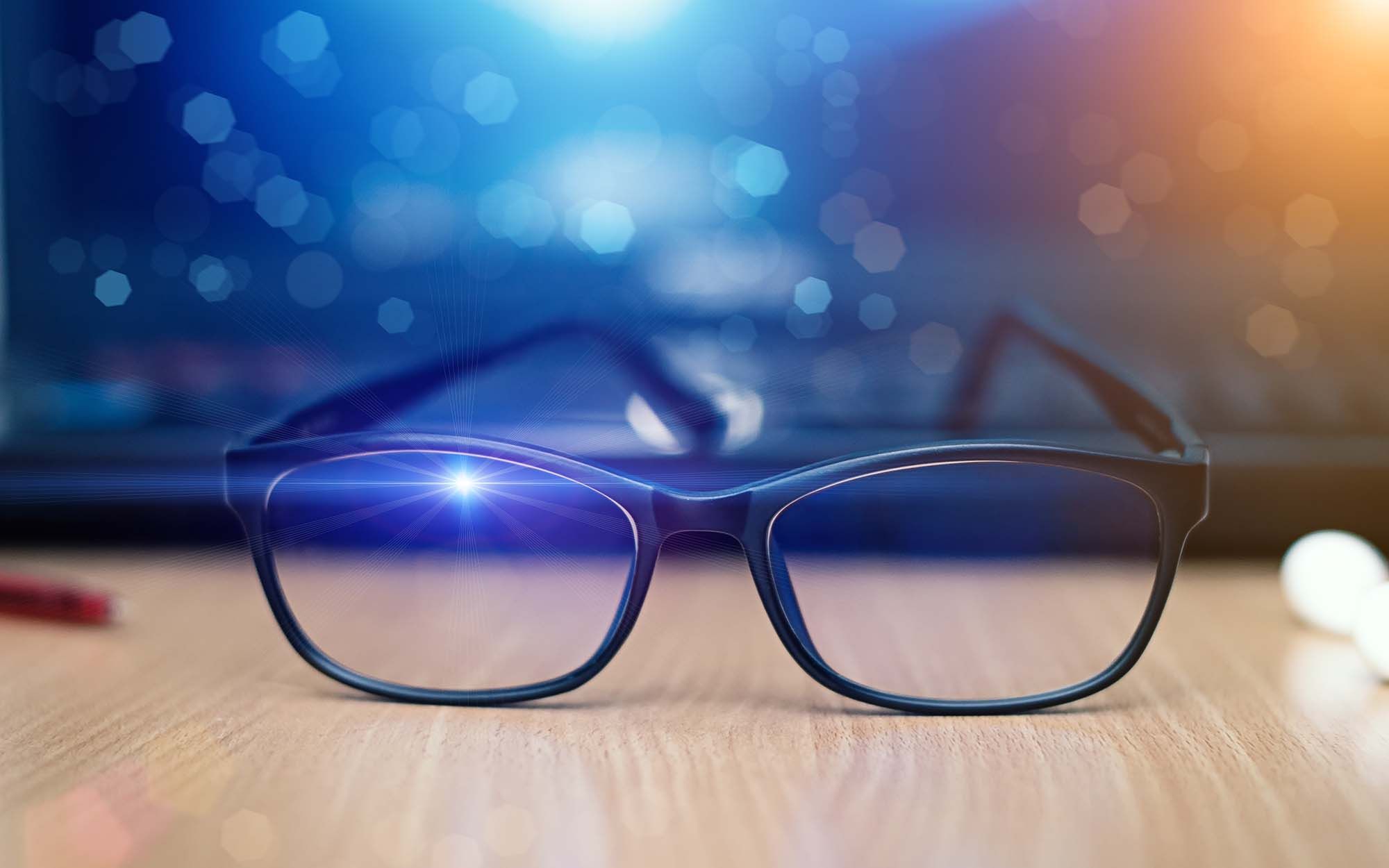 Blue Light and Eye Health: The Risks, Benefits, and How to Avoid Over-Exposure