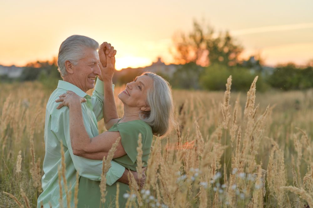 couple dancing