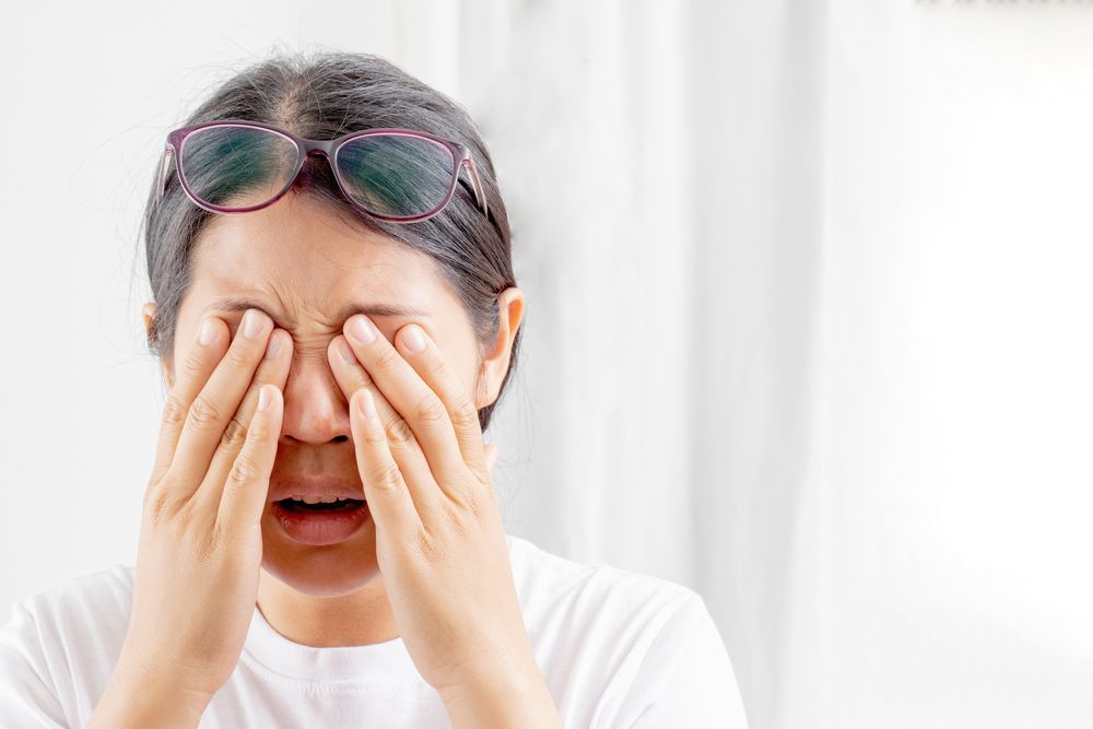 The Emotional and Physical Impact of Chronic Dry Eyes
