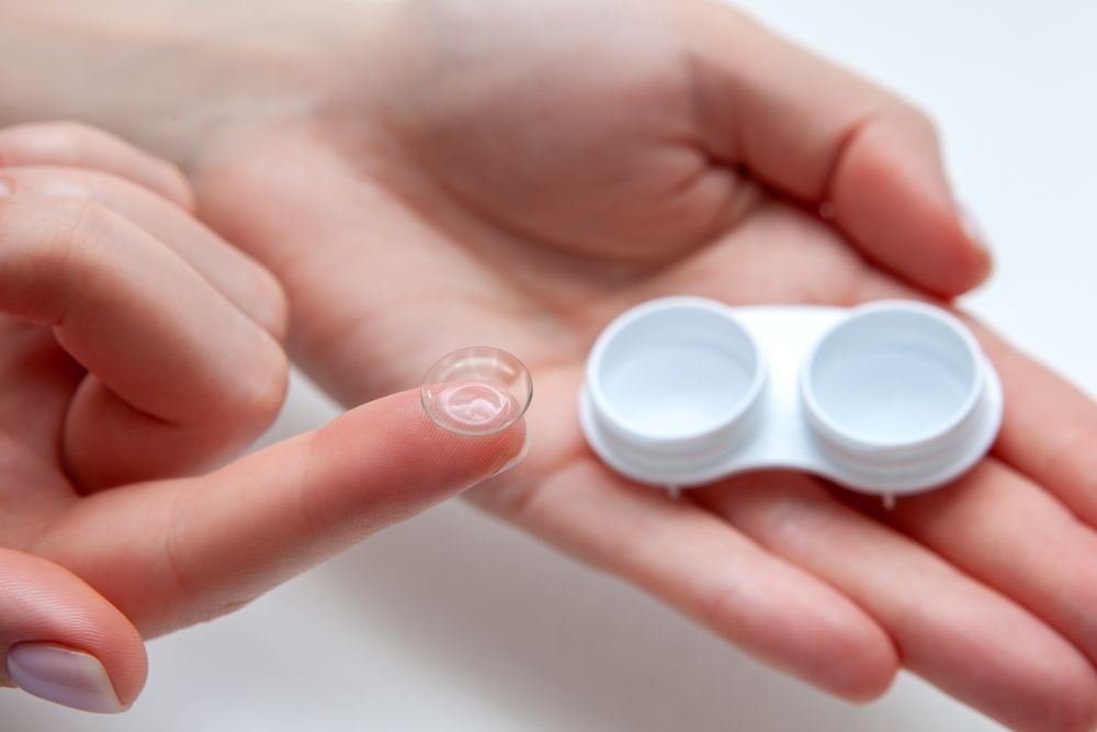 5 Must-follow Tips for Safe Contact Lens Wear