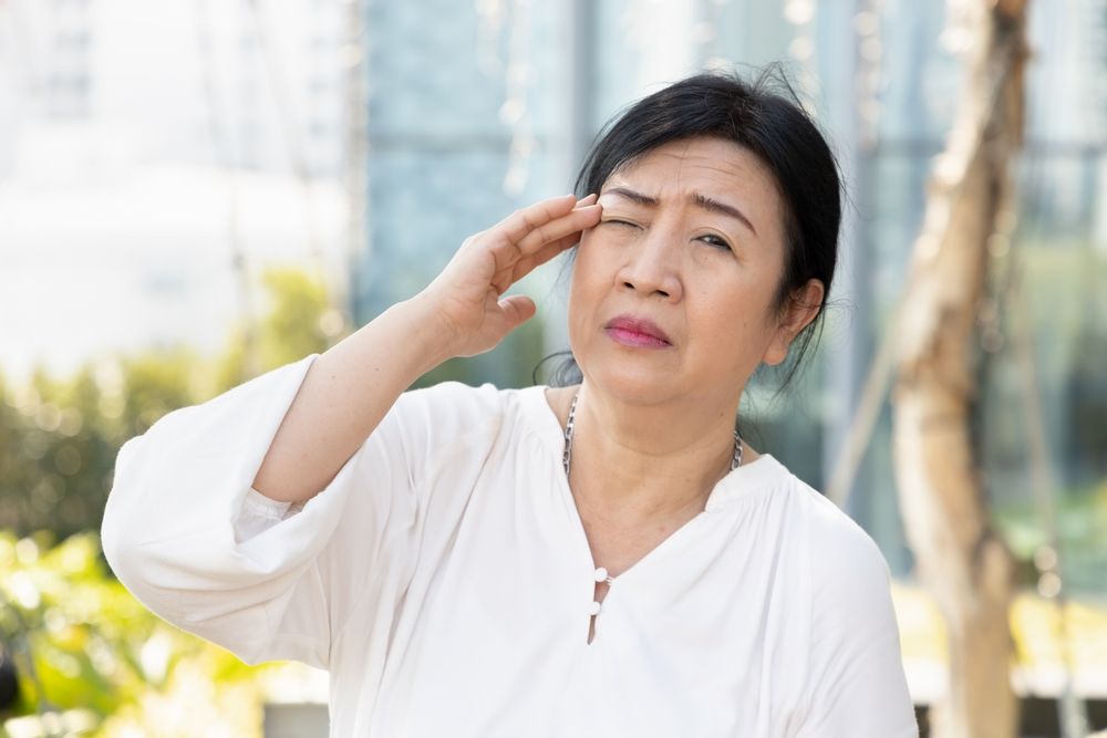 Is OptiLight the Right Choice for Your Dry Eye Symptoms?
