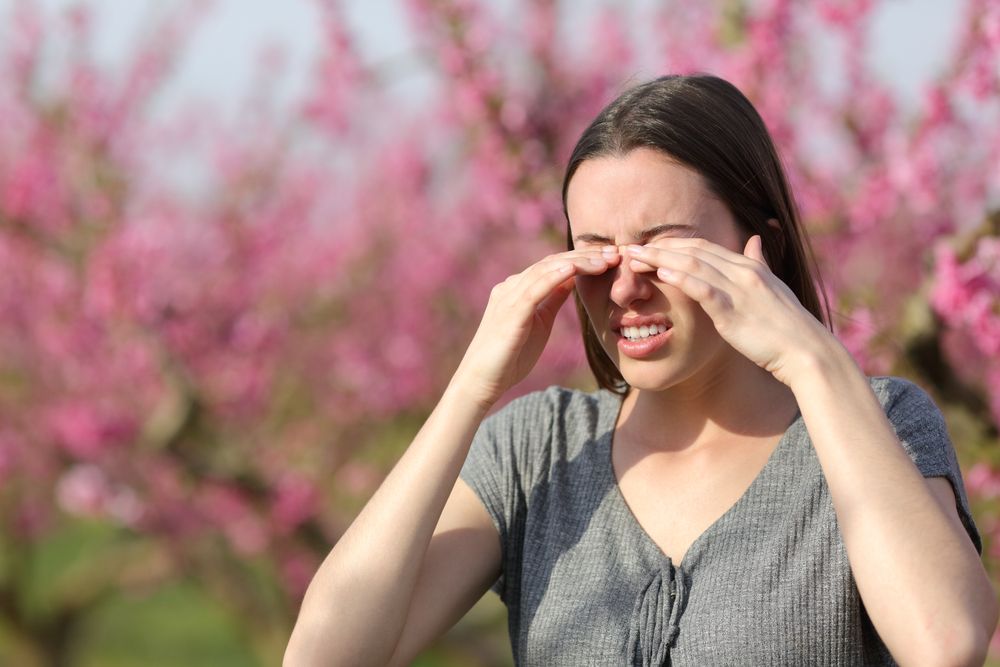 Ocular Allergies vs. Dry Eye Syndrome