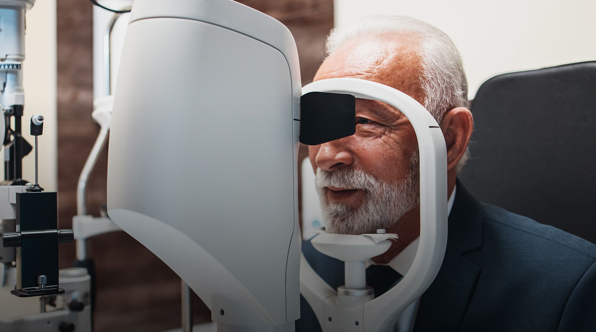 Optometrist in Hartford West End Eye Care