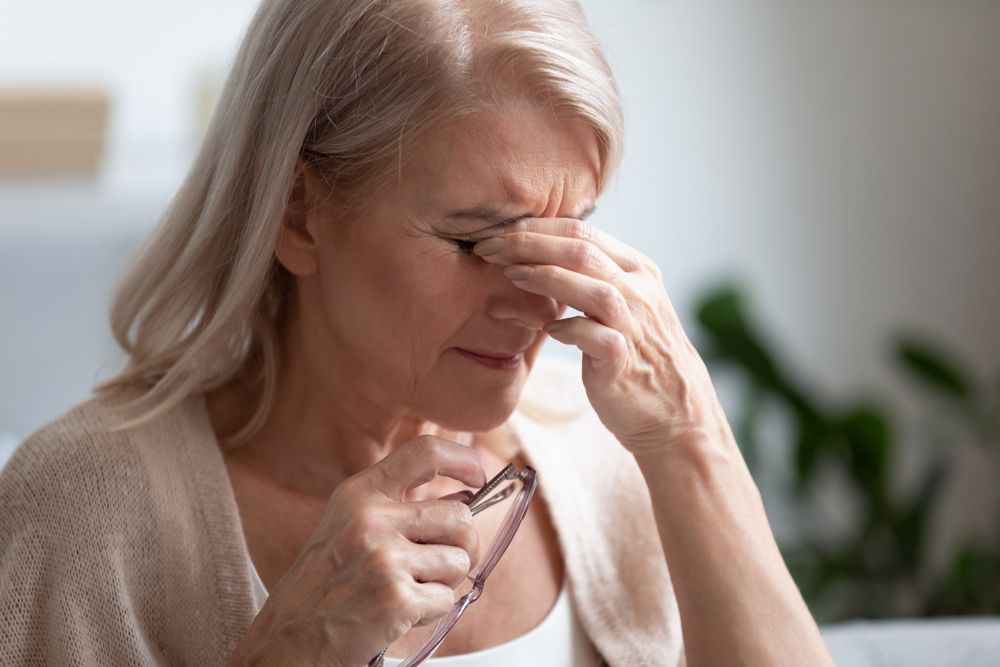 Dry Eye Syndrome: Causes, Symptoms, and Effective Remedies