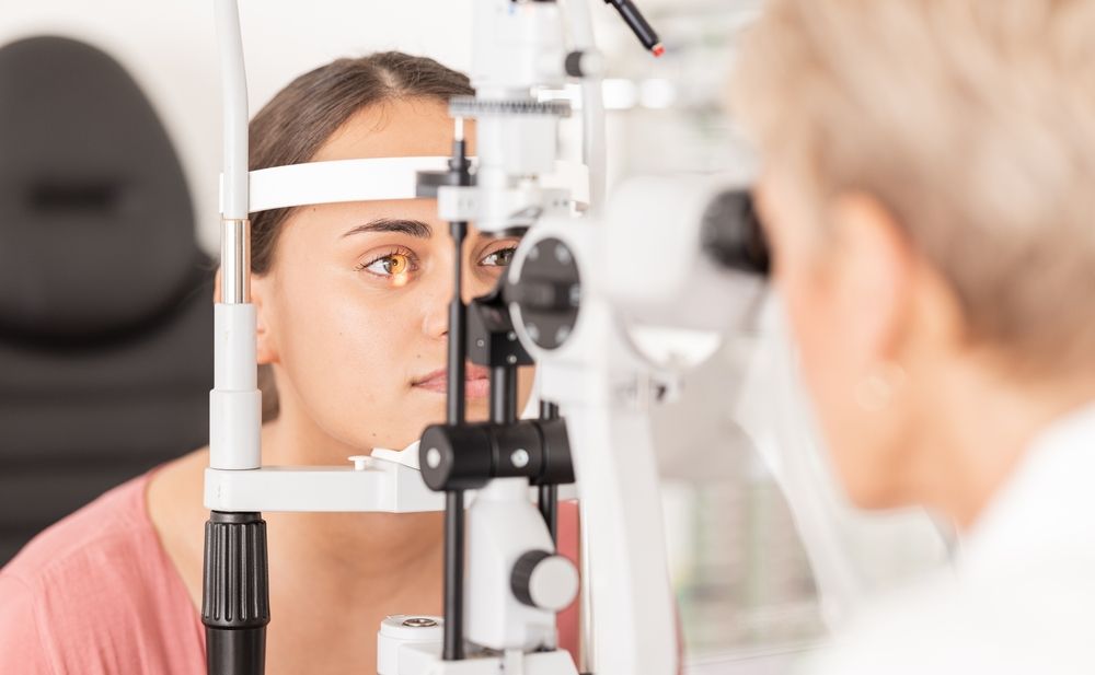 Contact Lenses: How to Find the Right Fit & the Importance of Your Exam