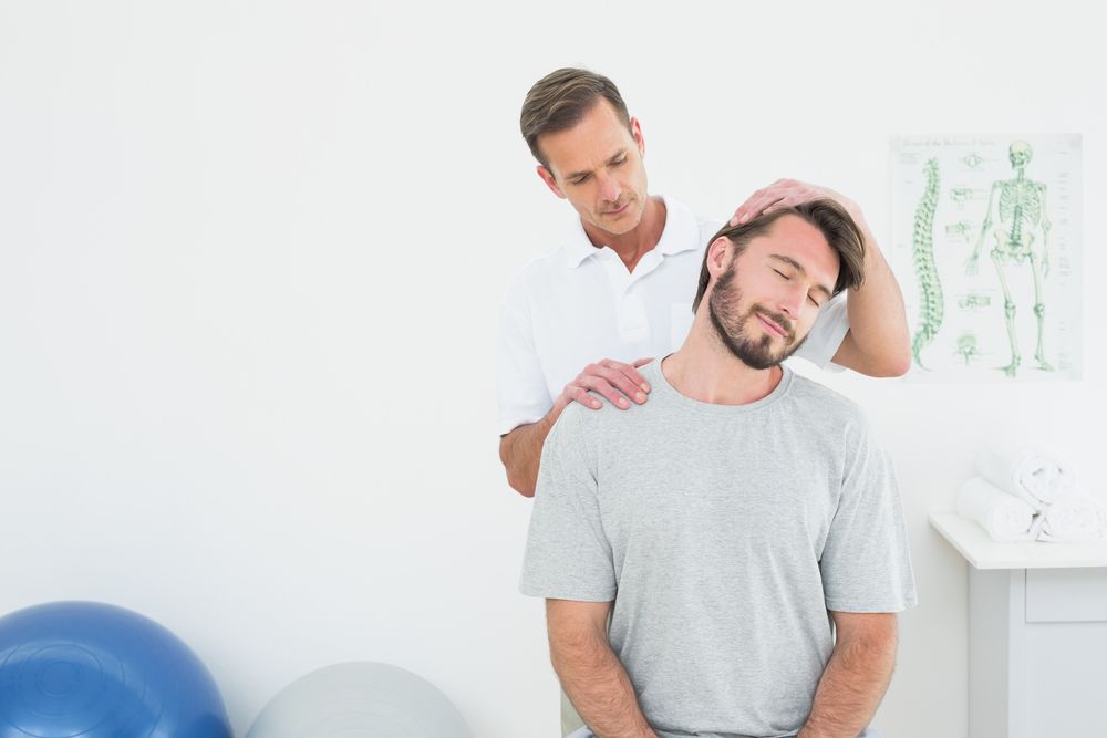 chiropractor performing alignment