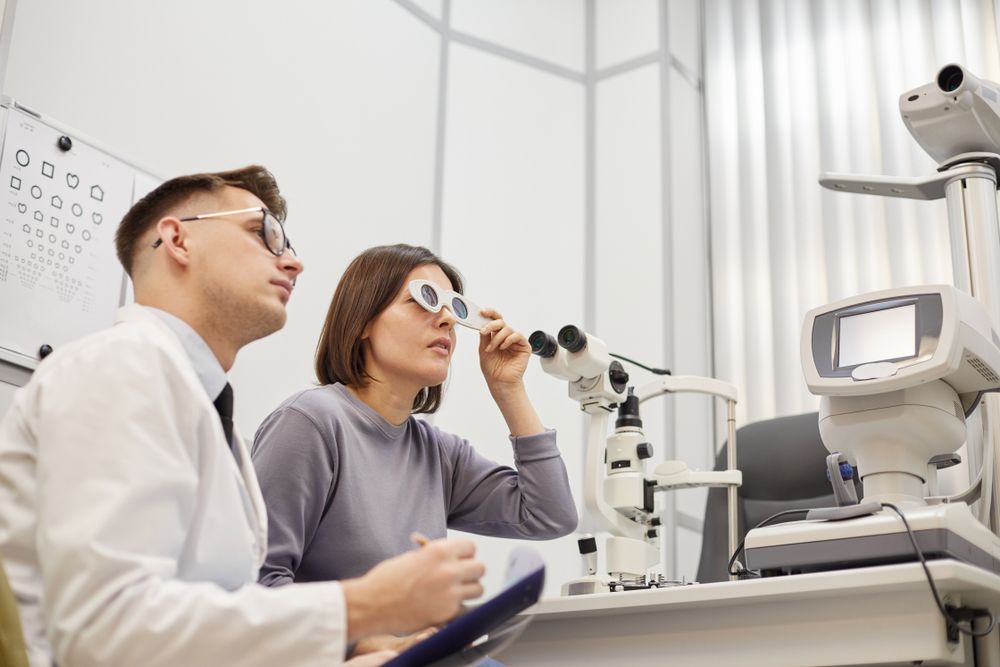 The Role of Eye Exams in Monitoring Changes for Glasses Wearers