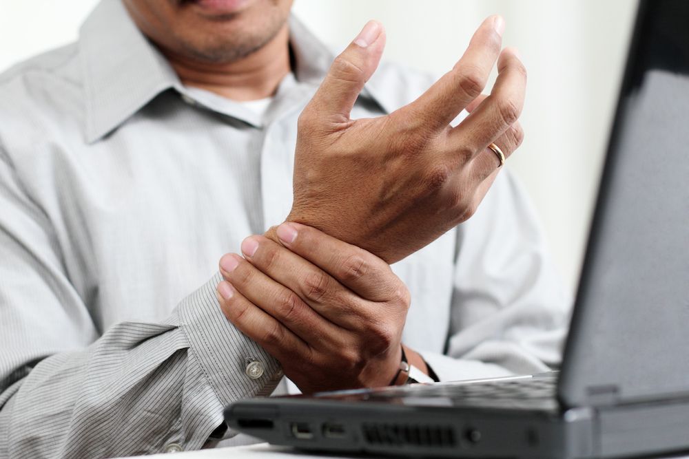 How Chiropractors Can Help Treat Carpal Tunnel Syndrome