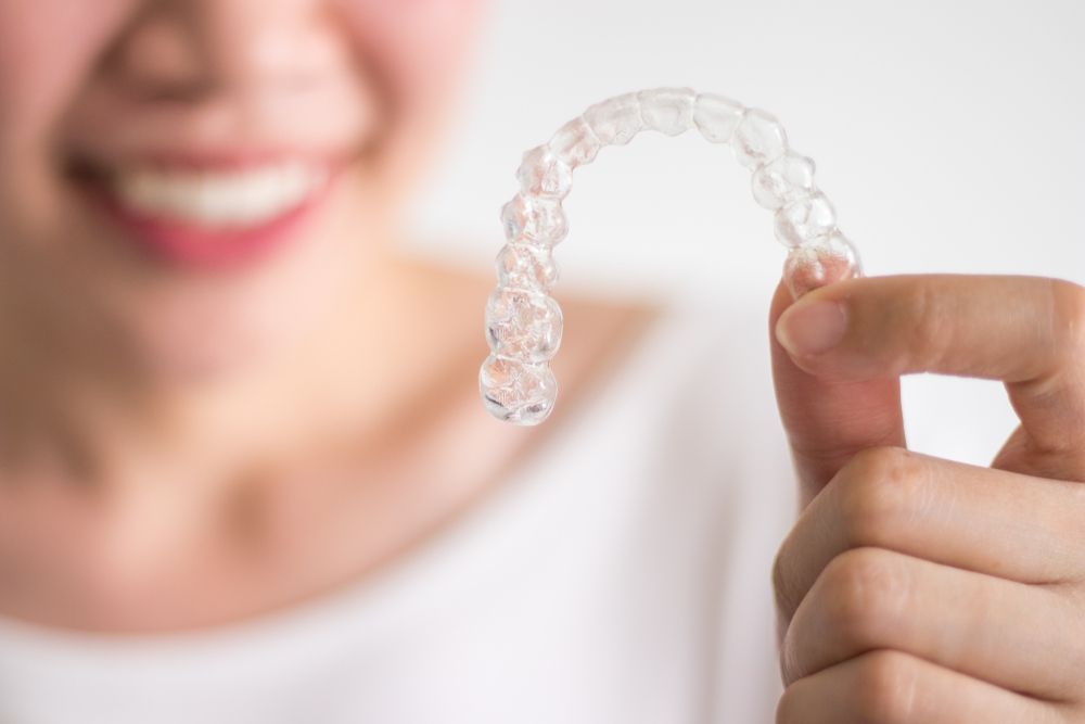 Improving Invisalign Aligner Fit and Comfort with Chewies