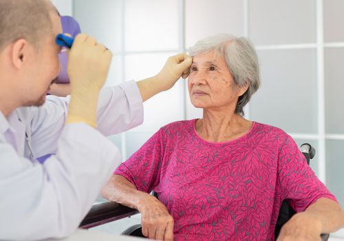 What to Expect From Cataracts Surgery and Aftercare