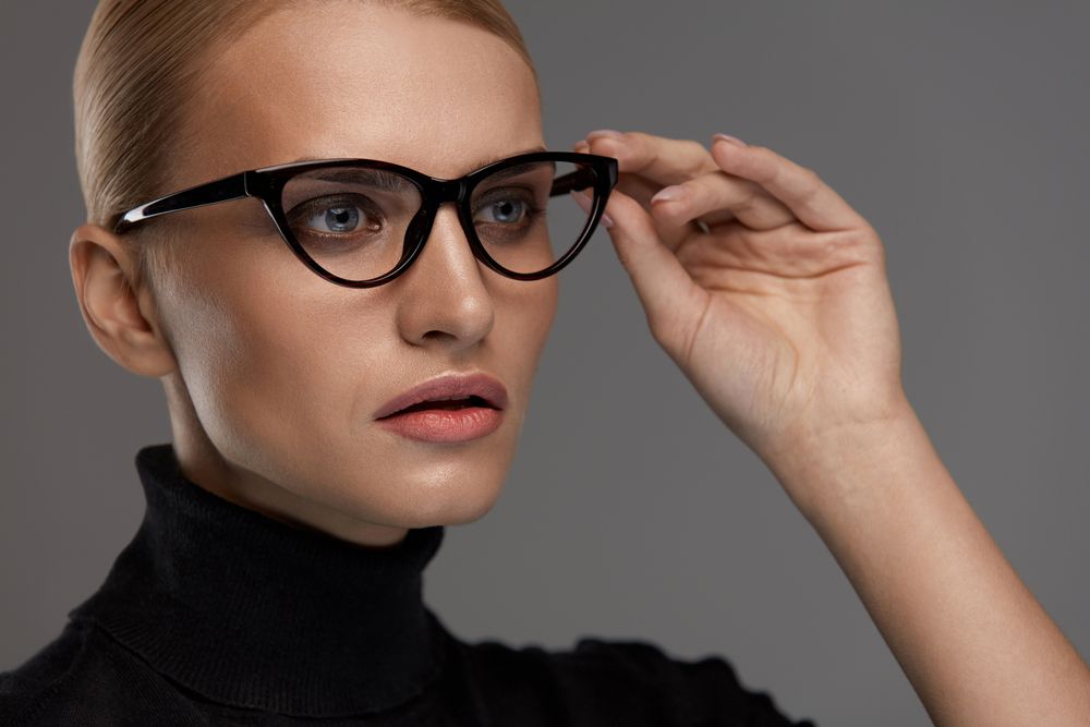 Eyeglass Frame Trends: Stay Fashionable with the Latest Styles