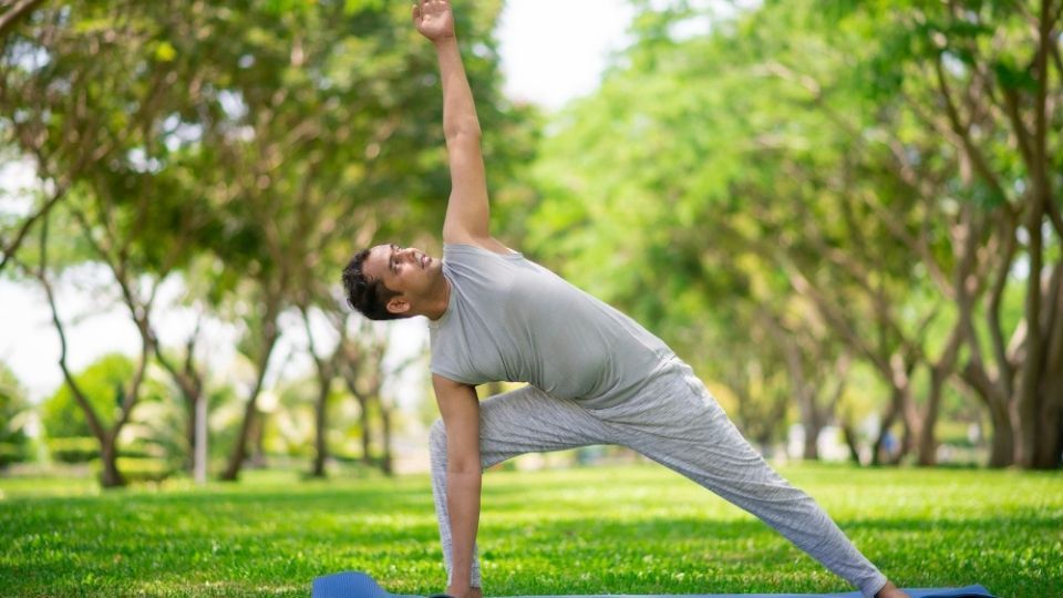 Yoga Exercises to Improve a Hiatal Hernia