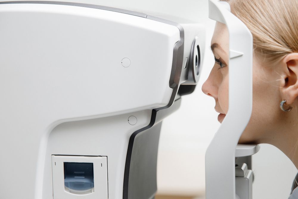 Who Should Get an Optical Coherence Tomography (OCT) Scan?