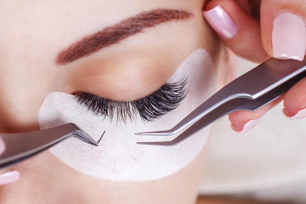 Top Tips for Long-Lasting Lash Extensions: Maintenance and Aftercare