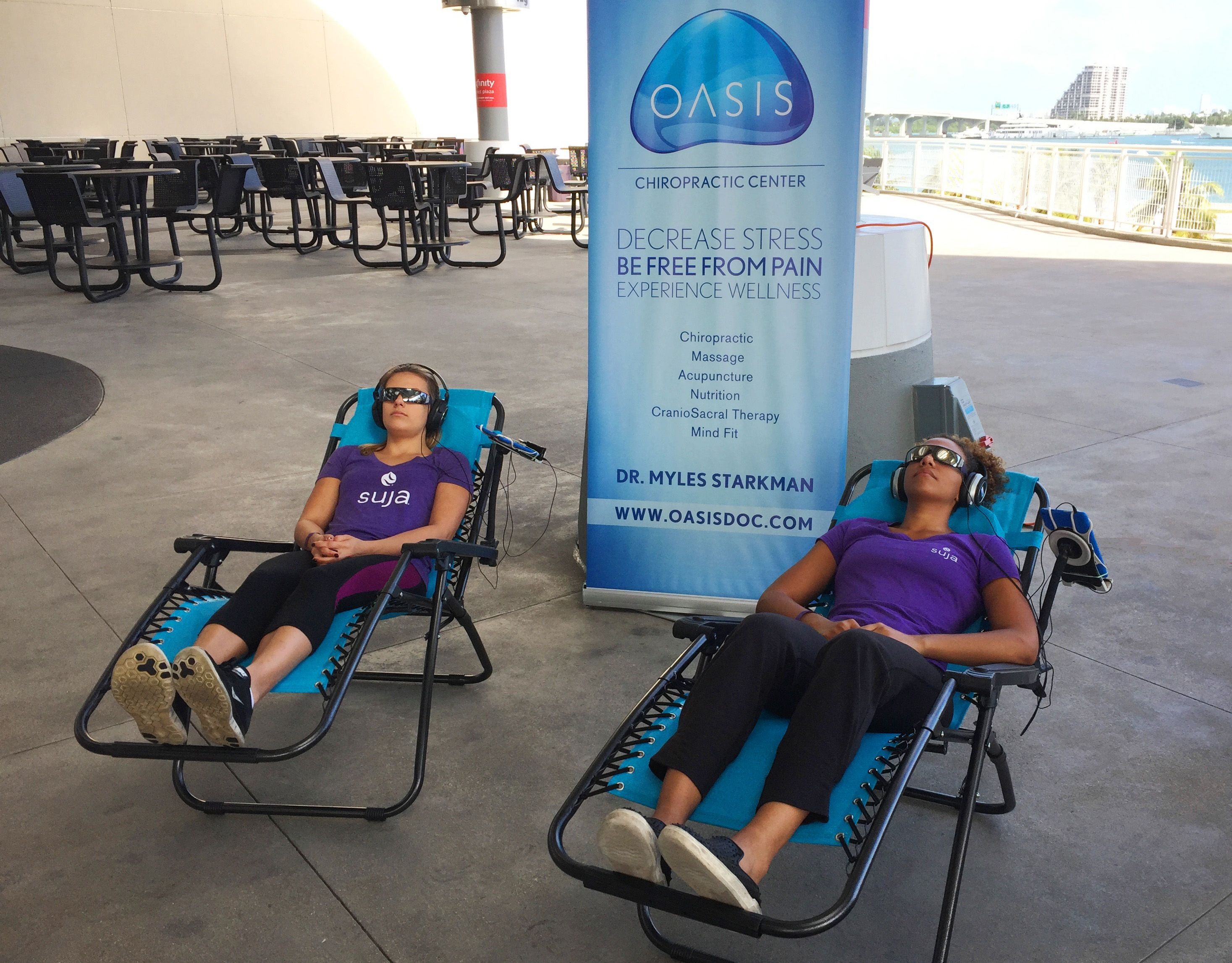 women at oasis brain spa